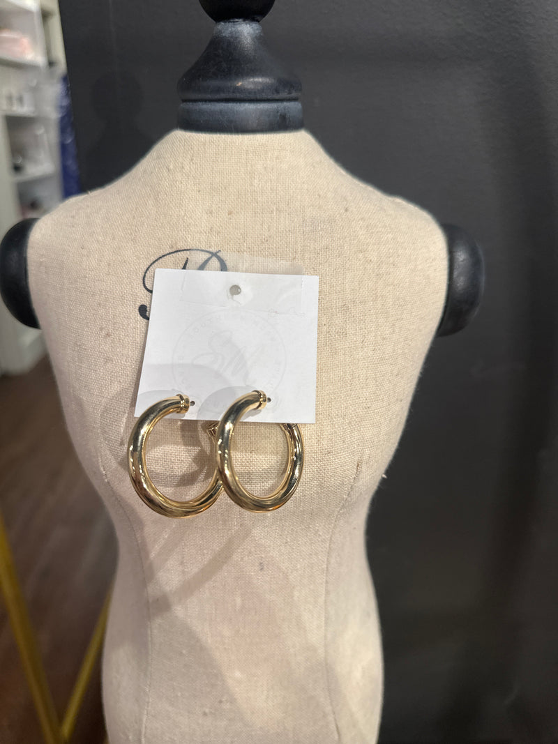 Medium Shiny Gold Hoops