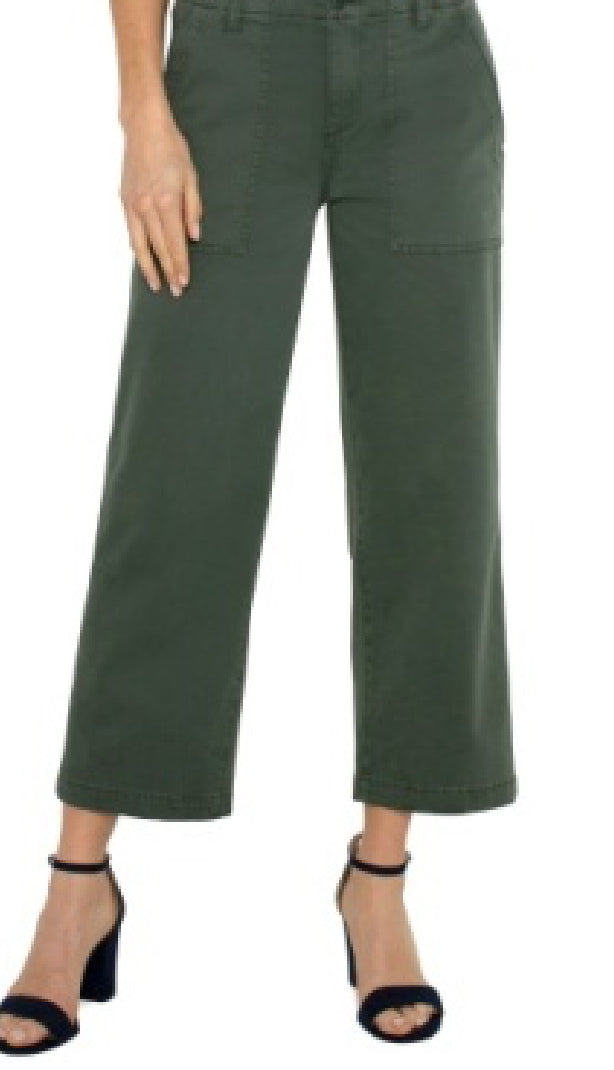 Wide Leg Crop Cargo Pant