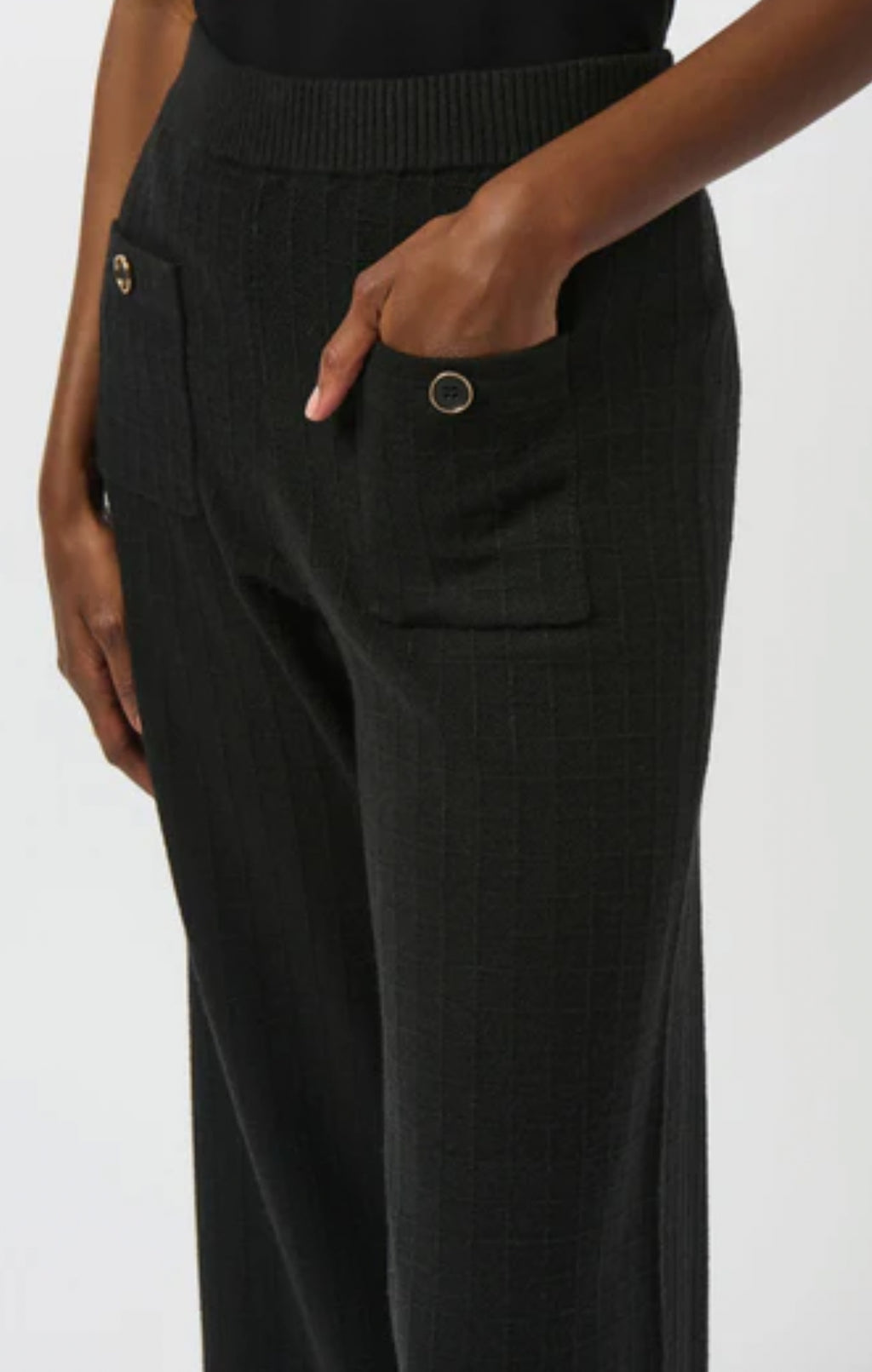 Crop Pant with Detail Buttons