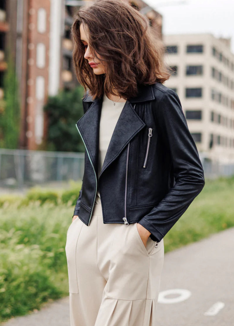 CSW Liquid Leather Moto