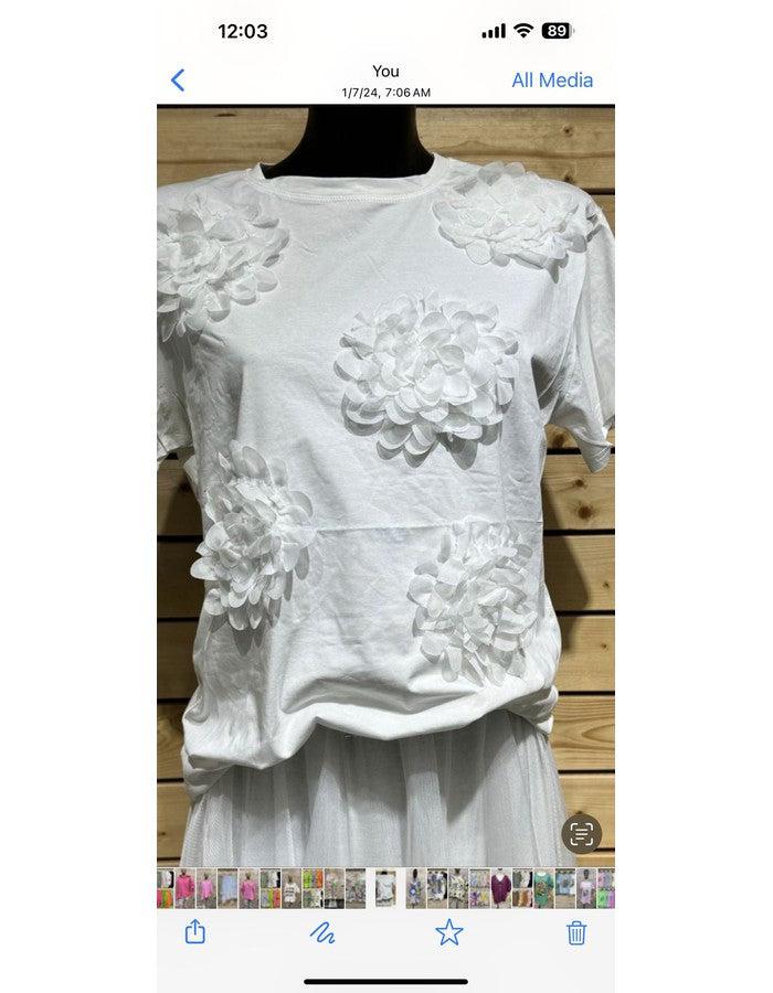 Tee With Flower - Southern Muse Boutique