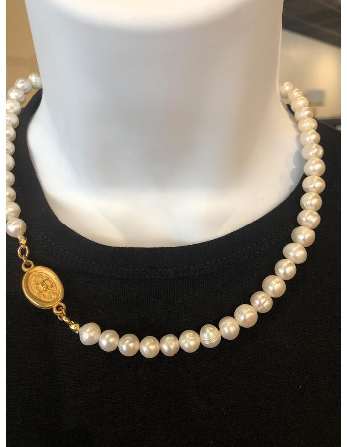 Chanel Black Camellia Pearl Necklace - CharityStars